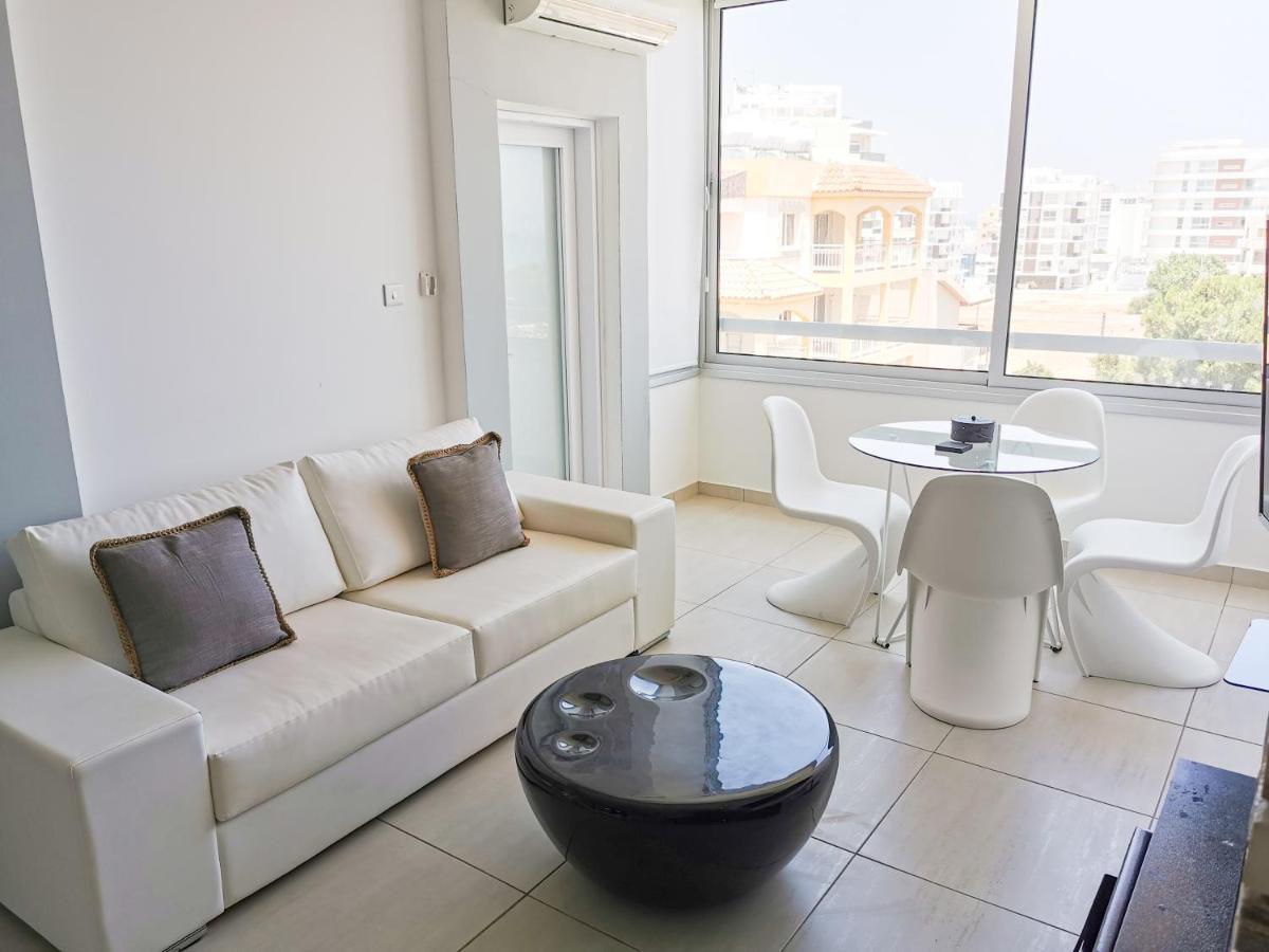 Mackenzie Seaview Paradise Larnaca Exteriér fotografie